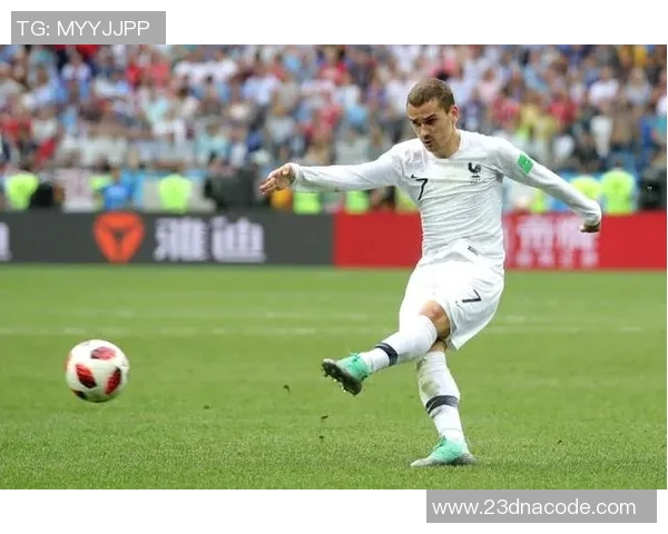 足球明星倾情打造奢华珠宝品牌展现个性与风格的完美结合 足球明星倾情打造奢华珠宝品牌展现个性与风格的完美结合