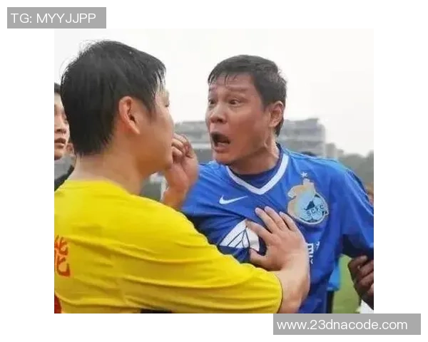 足球明星遭遇威胁视频曝光引发舆论热议安全问题亟待关注 足球明星遭遇威胁视频曝光引发舆论热议安全问题亟待关注